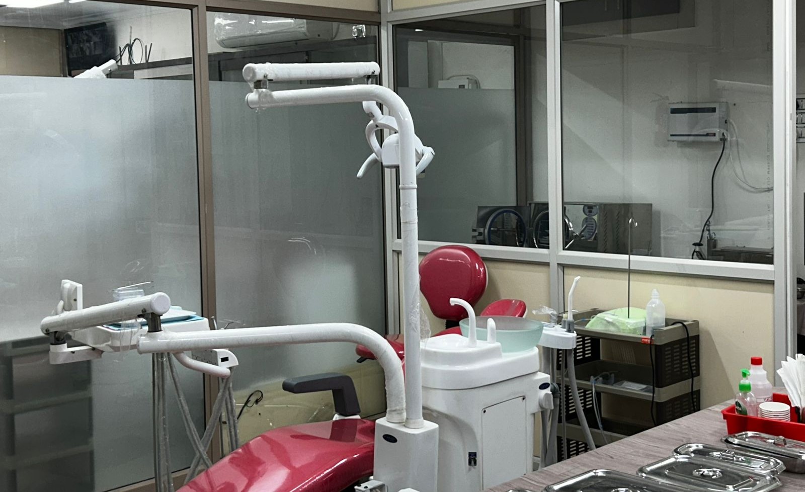 Dr. Rajendran Dental Implant Operation Theatre